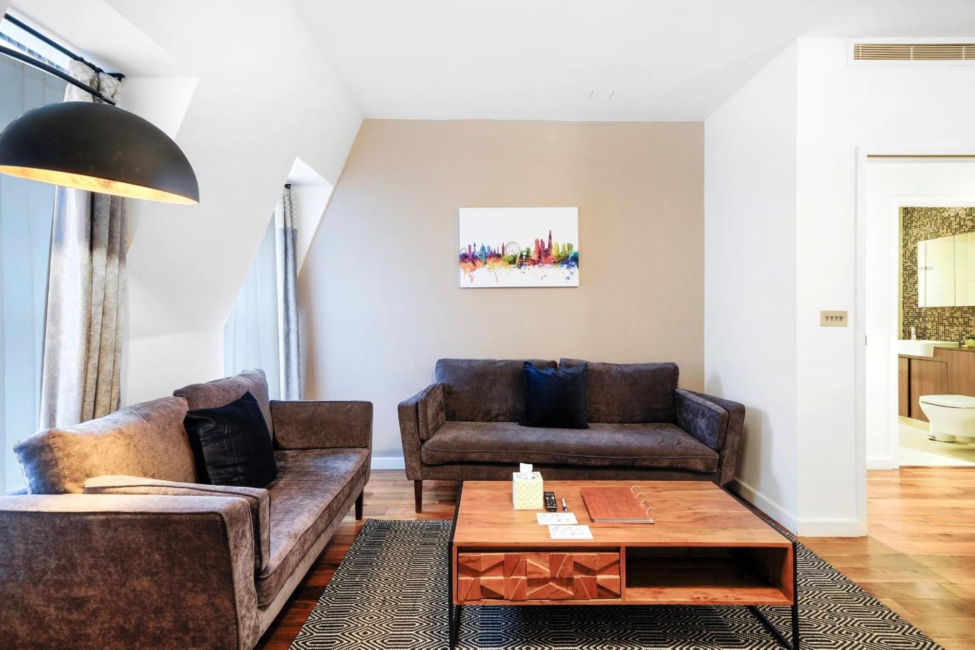Monument Serviced Apartments By Lovelystay ロンドン エクステリア 写真